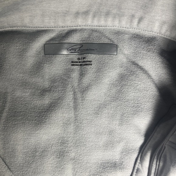 Greg Norman Shirt Mens Grey  Small Long Sleeve 1/4 Zip Mock Neck Golf Outdoor - Picture 5 of 7